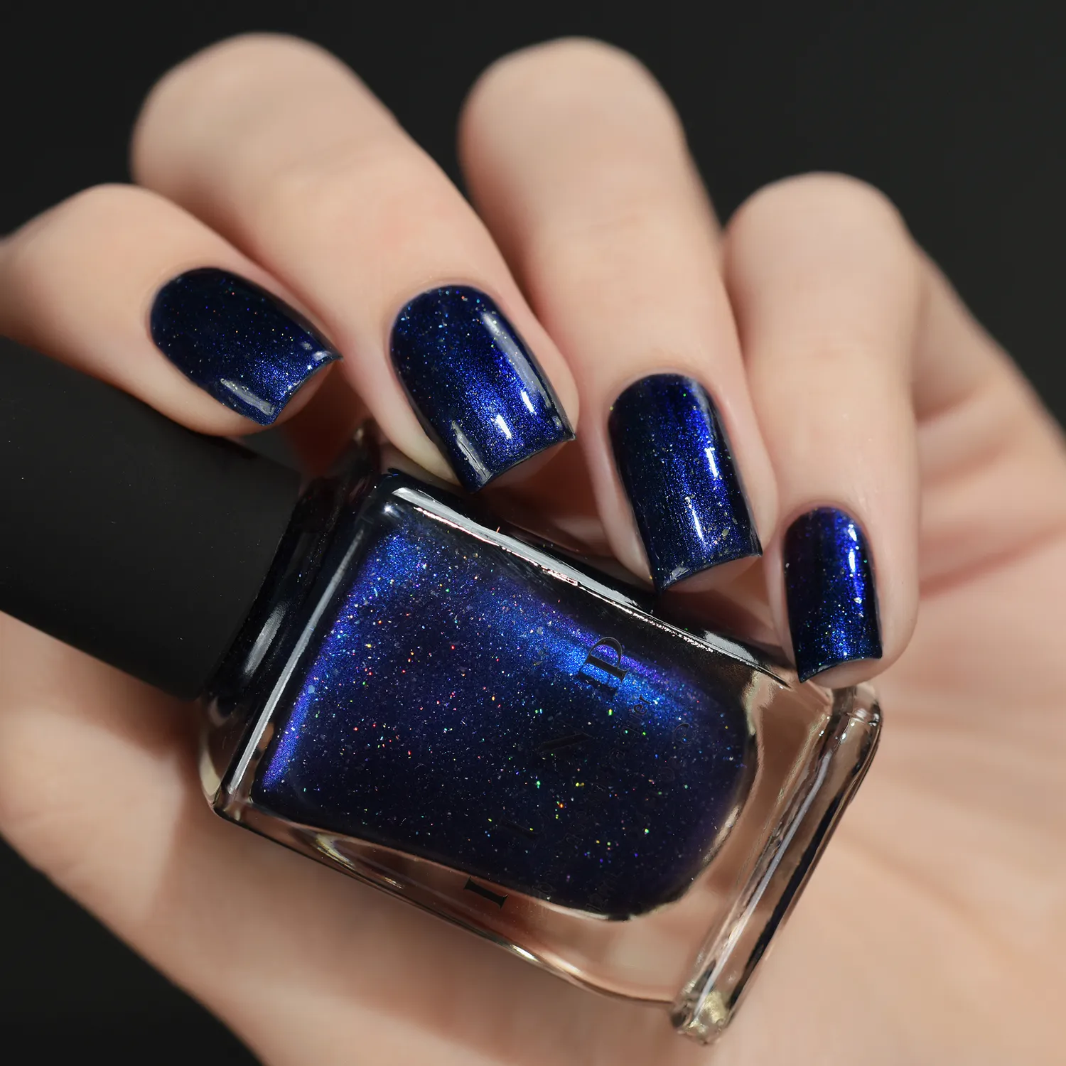 ILNP Looking Up nagellack mörkblå holo