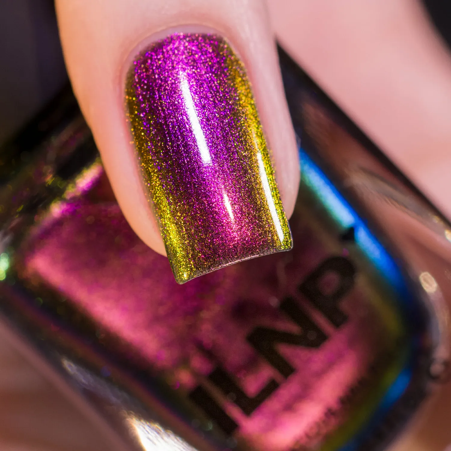 ILNP Ultra Chrome Cameo nagellack flakie rosa