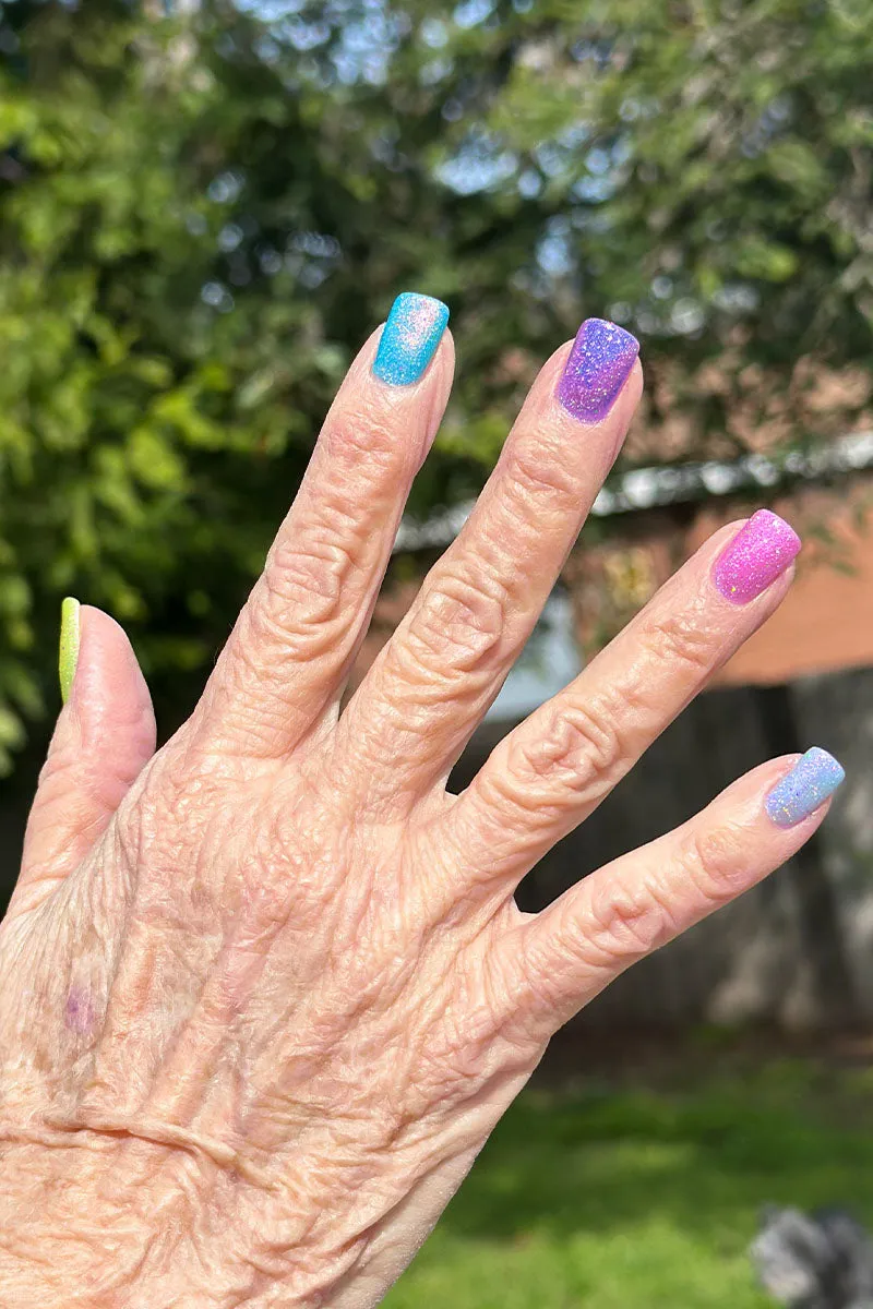 Cirque Colors You Tart nagellack holografisk syrgrön