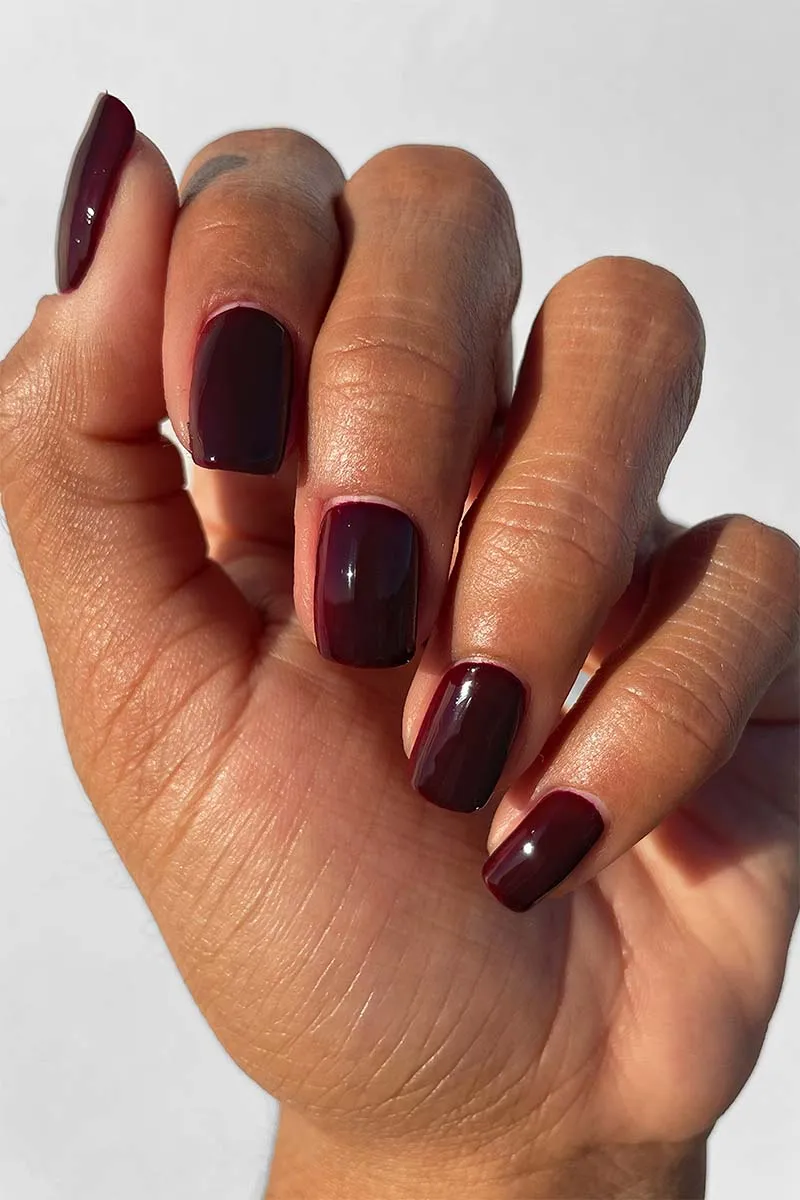 Cirque Colors Empire State of Mind nagellack oxblod