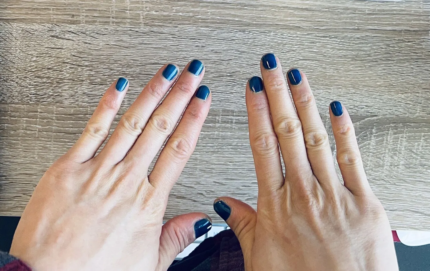 Cirque Colors Indigo Jelly nagellack mörkblått