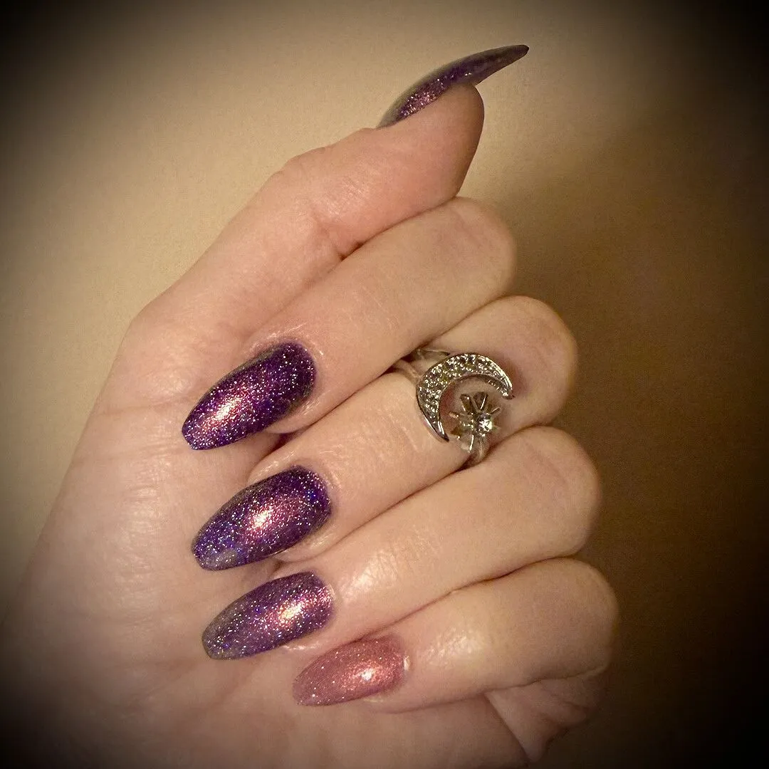Cirque Colors Star Crossed Lovers nagellack lila multikrom