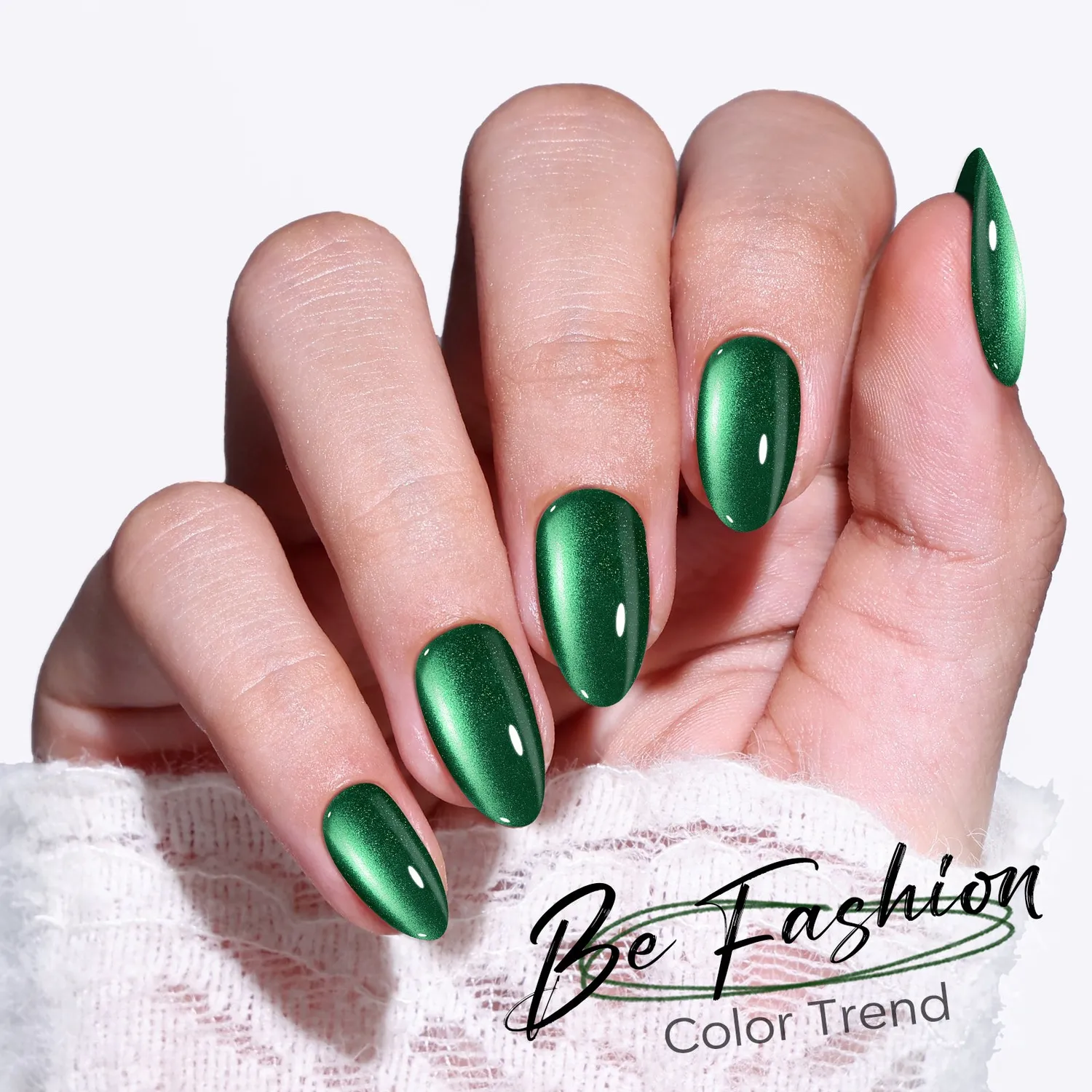 modelones Emerald Glow lösnaglar grön cat eye