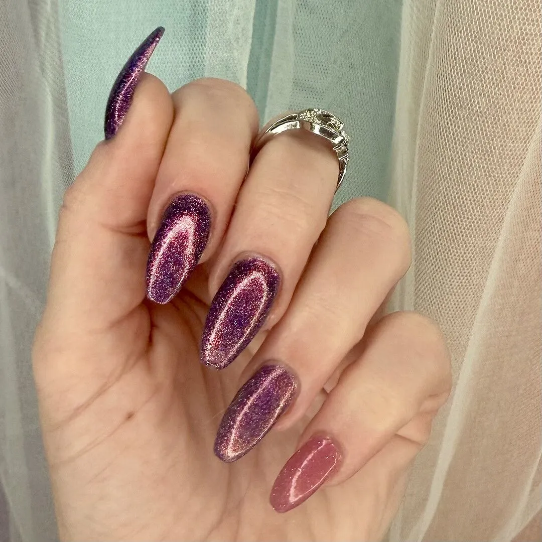 Cirque Colors Star Crossed Lovers nagellack lila multikrom