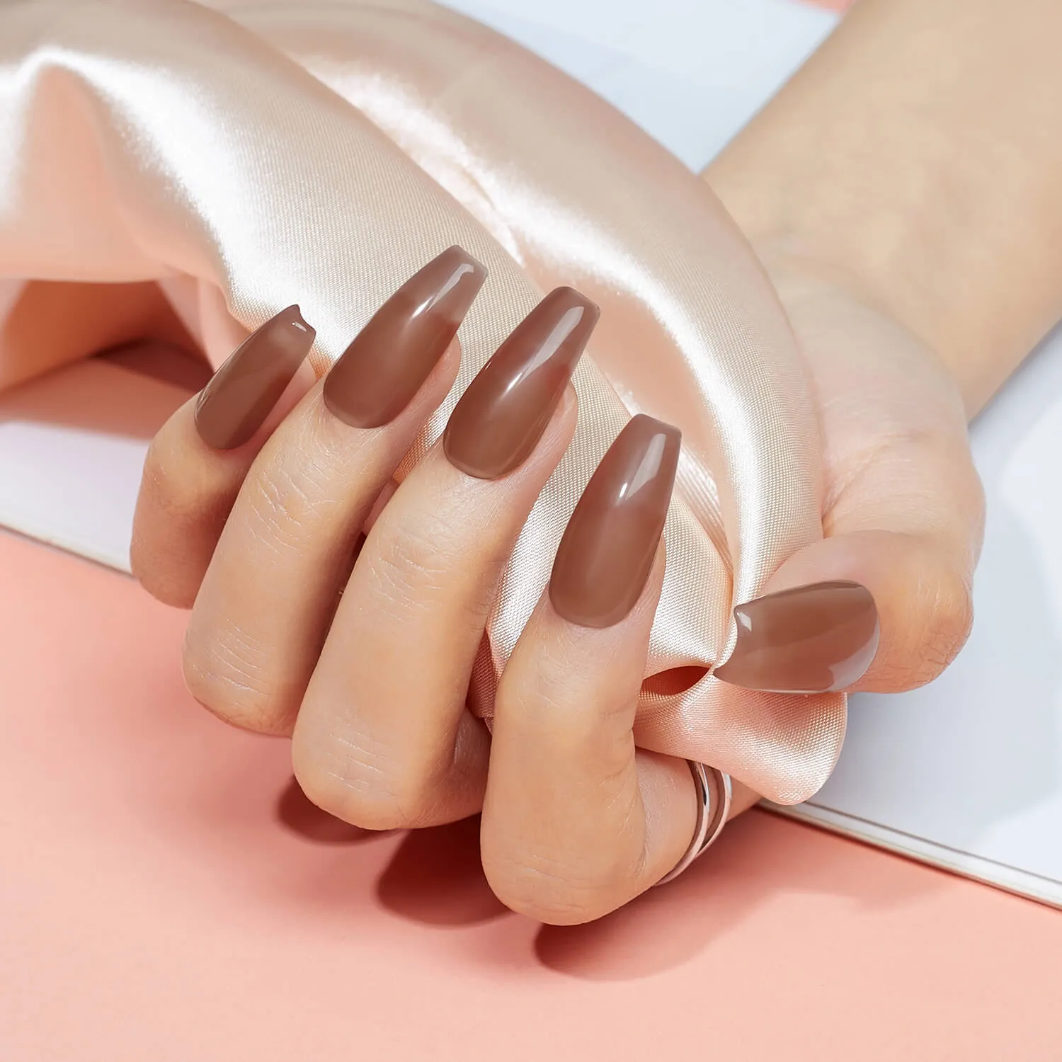 Modelones Amber Caramel polygel 15g krämig karamellbrun
