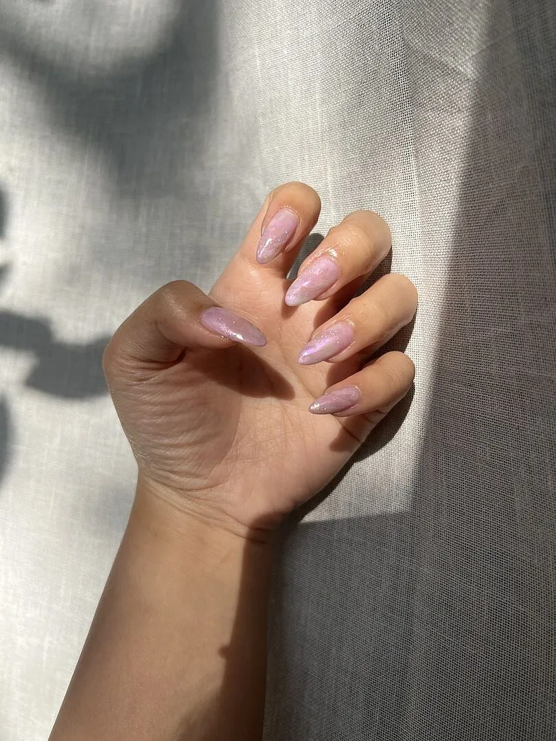 Cirque Colors Siren pärllack vit-lila hologlitter