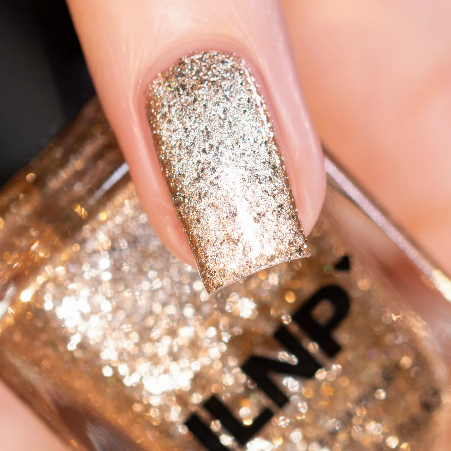 ILNP Old Money nagellack magnetisk champagne guld