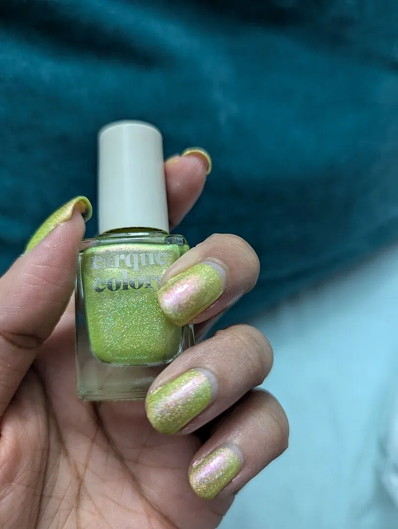 Cirque Colors You Tart nagellack holografisk syrgrön