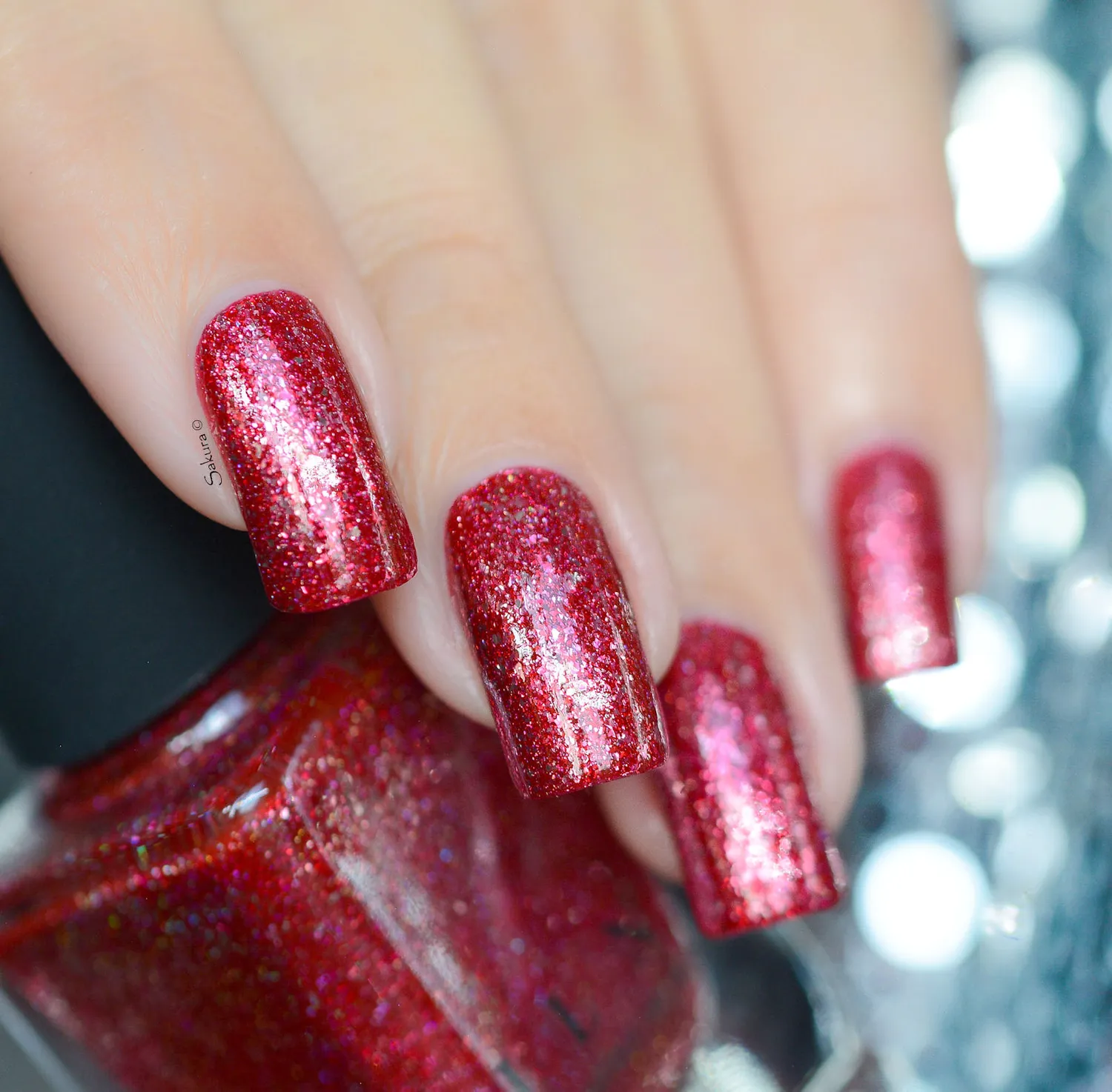 ILNP Cherry Luxe nagellack röd metallic