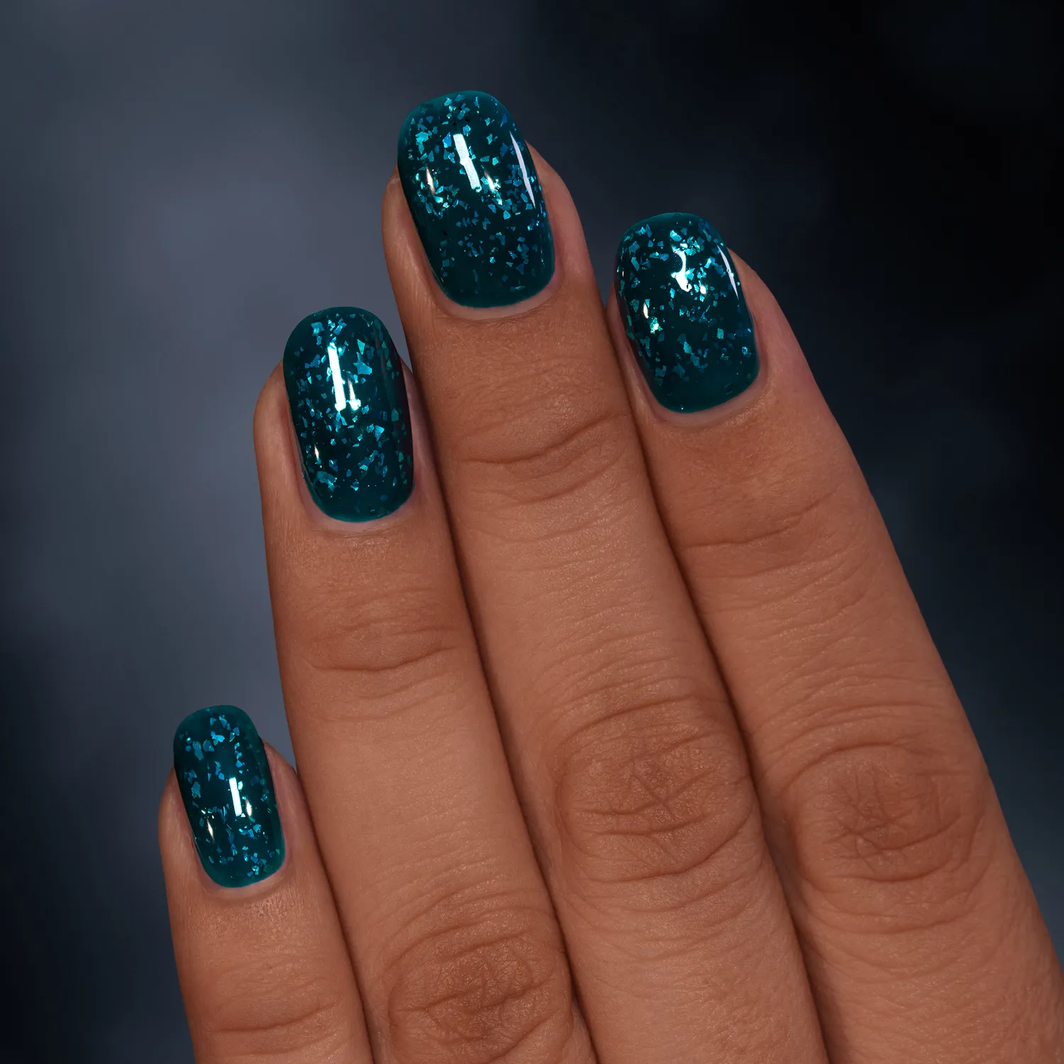 ILNP Opening Night Take A Bow nagellack deep teal flakie