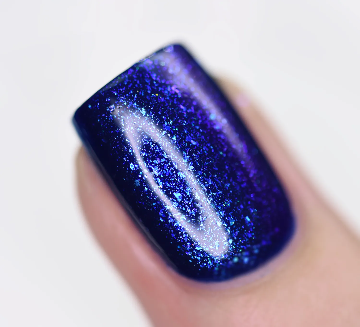 ILNP Abyss nagellack topper blå-lila skiftande