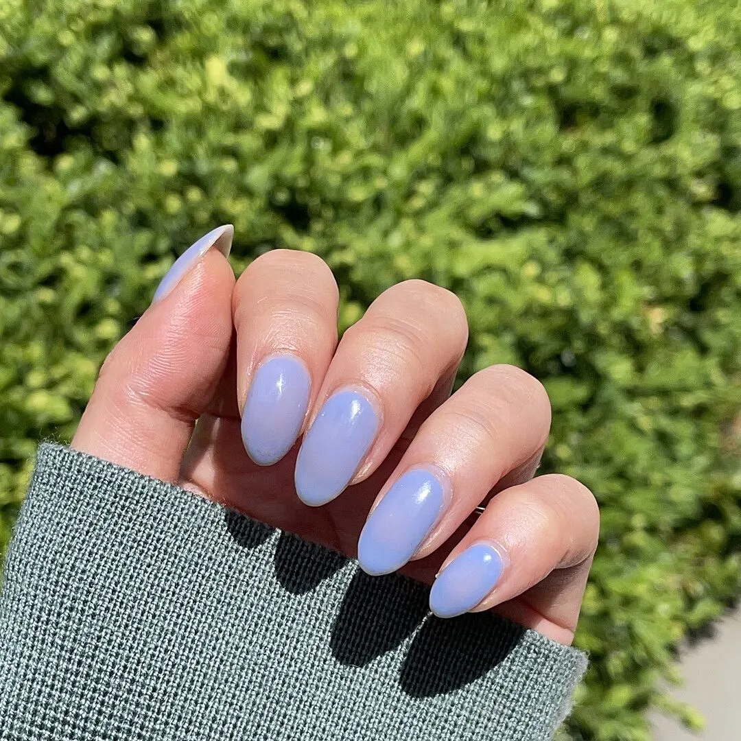 Cirque Colors Morningtide nagellack ljusblå sheer