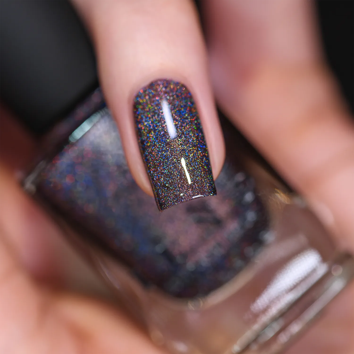 ILNP Penthouse nagellack mörklila holo 12 ml