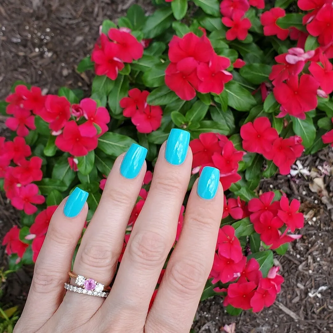 Cirque Colors Miami-Dade nagellack neon cyanblå