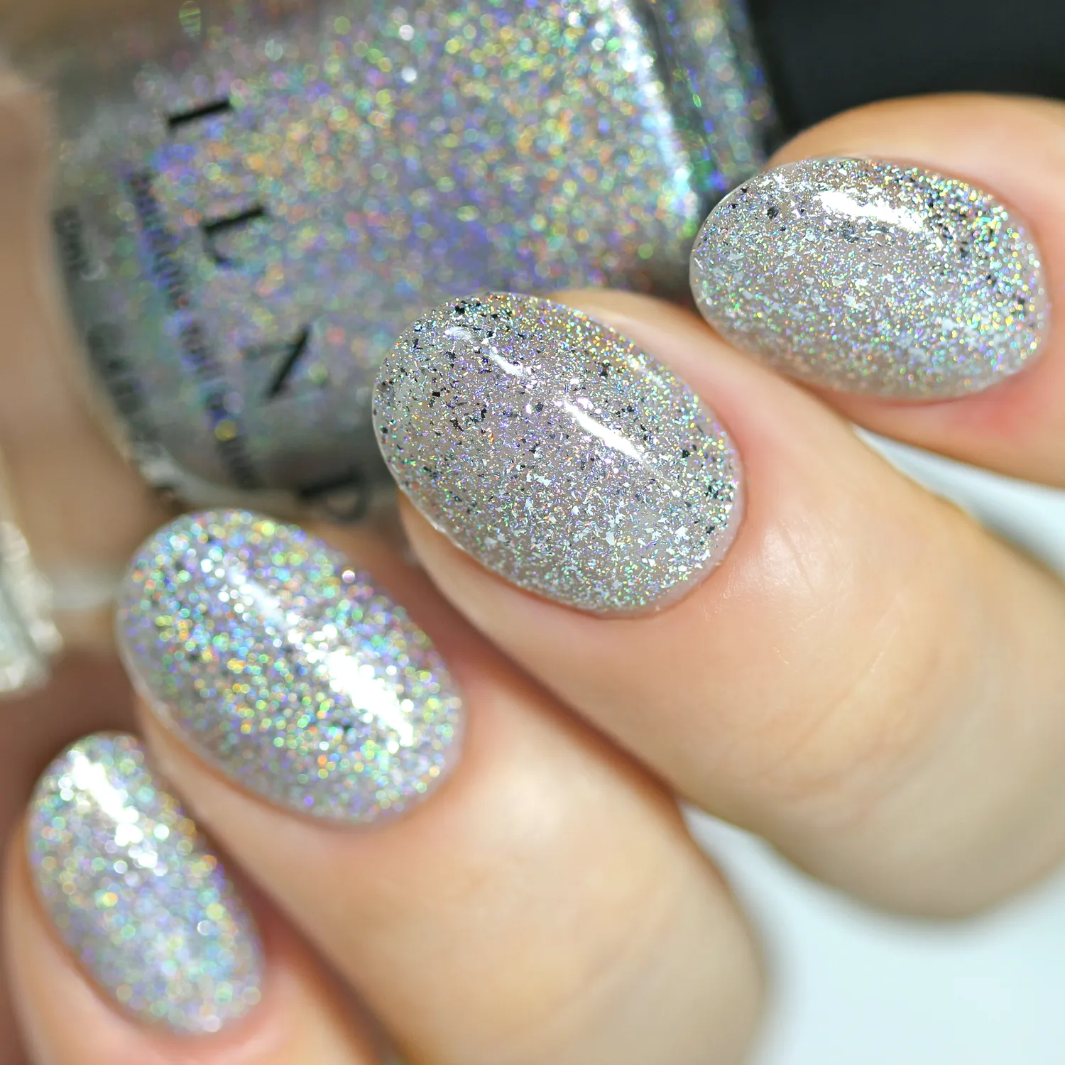 ILNP The Lighthouse nagellack silver holografiskt