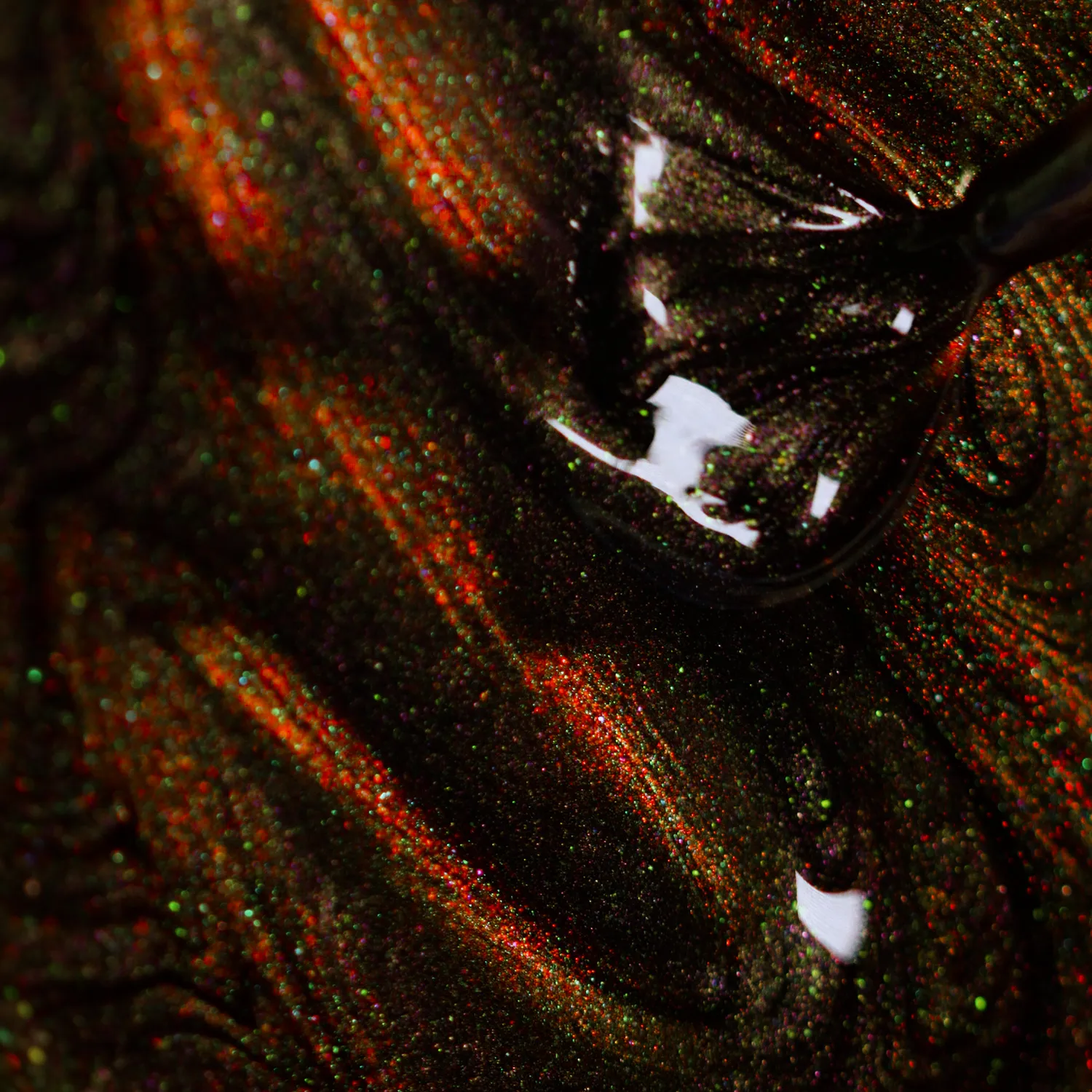 ILNP Zombie nagellack röd multikrom Night Shift