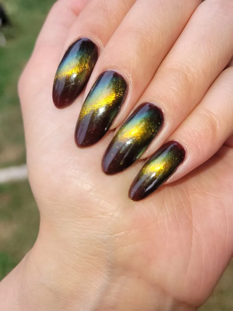 Cirque Colors Delusions of Grandeur nagellack magnetisk röd