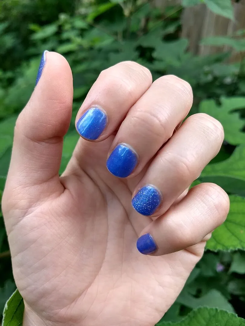 Cirque Colors Nocturne nagellack mörkblått skimmer