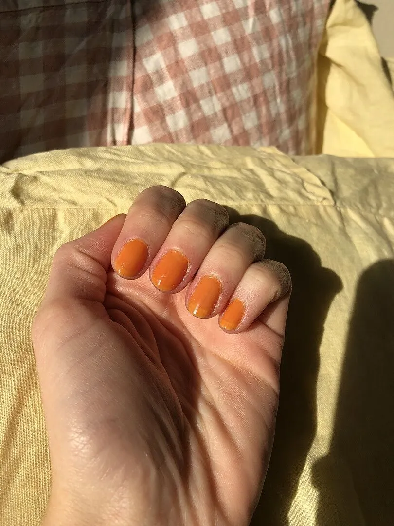 Cirque Colors Saffron Jelly nagellack transparent orange