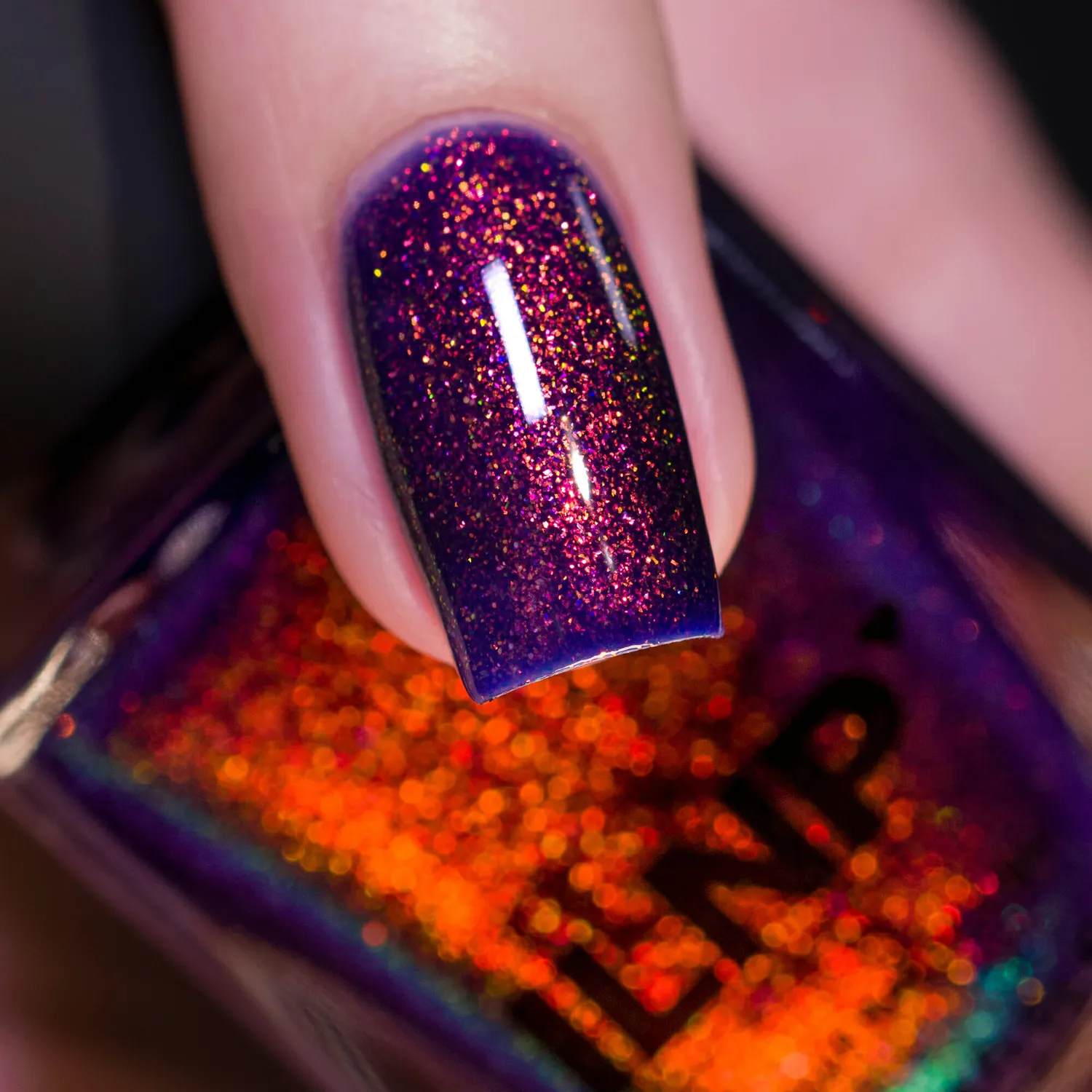 ILNP Trapped Hallucinate nagellack shimmer indigo