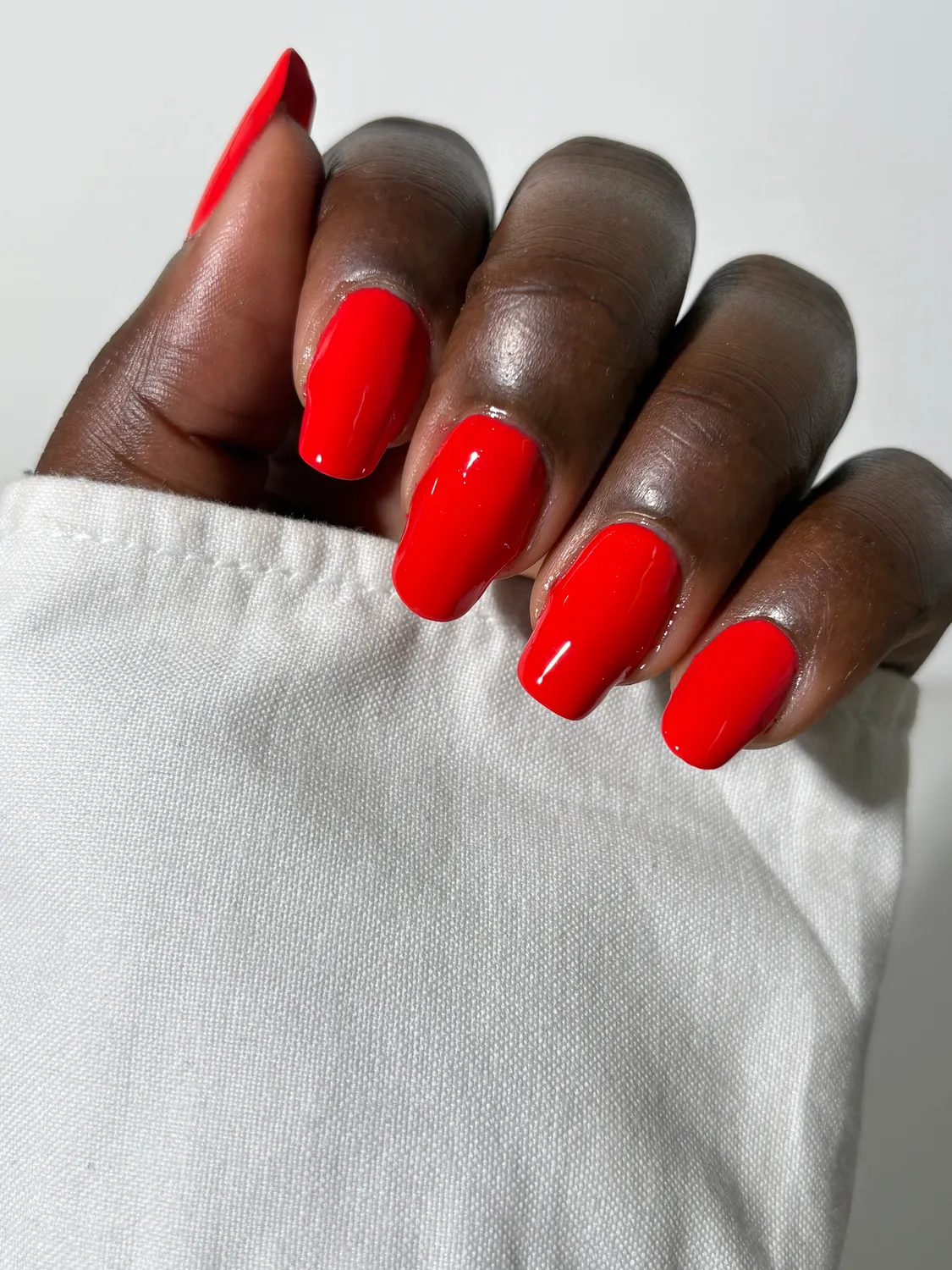 Nailberry Cherry Chérie nagellack 14 ml rödorange