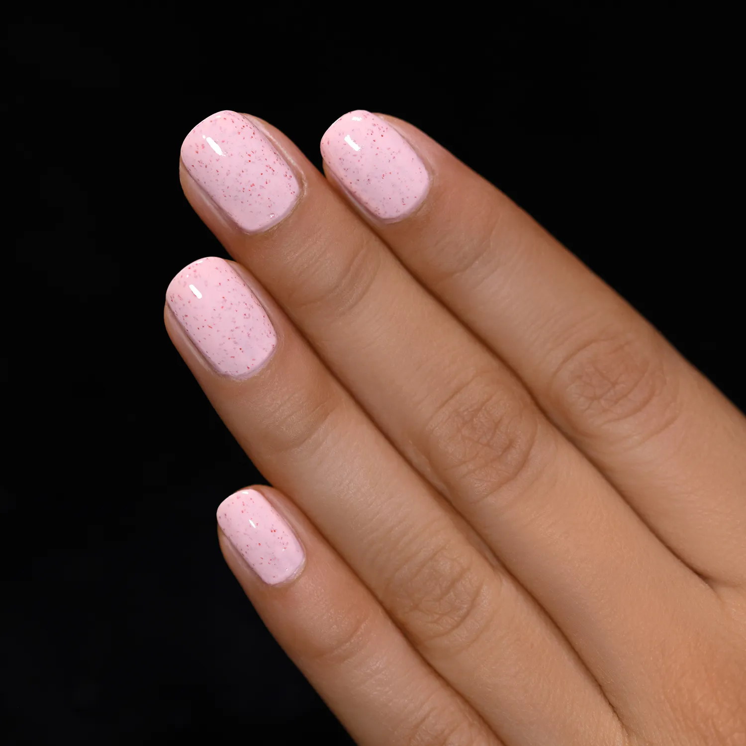 ILNP Hatched Sunday nagellack rosa prickigt