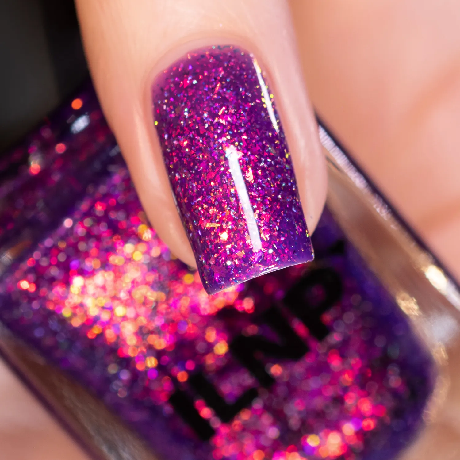 ILNP Kinetic nagellack lila rosa-grönt skimmer
