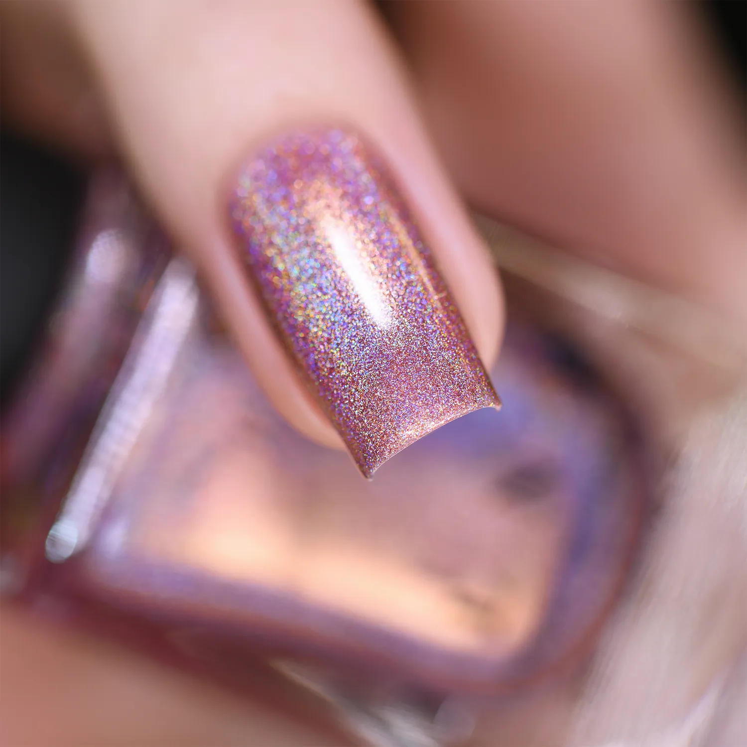 ILNP Get Cozy nagellack ljusrosa holografisk