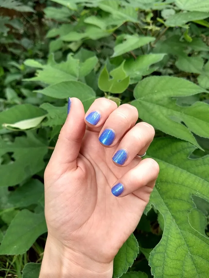 Cirque Colors Nocturne nagellack mörkblått skimmer