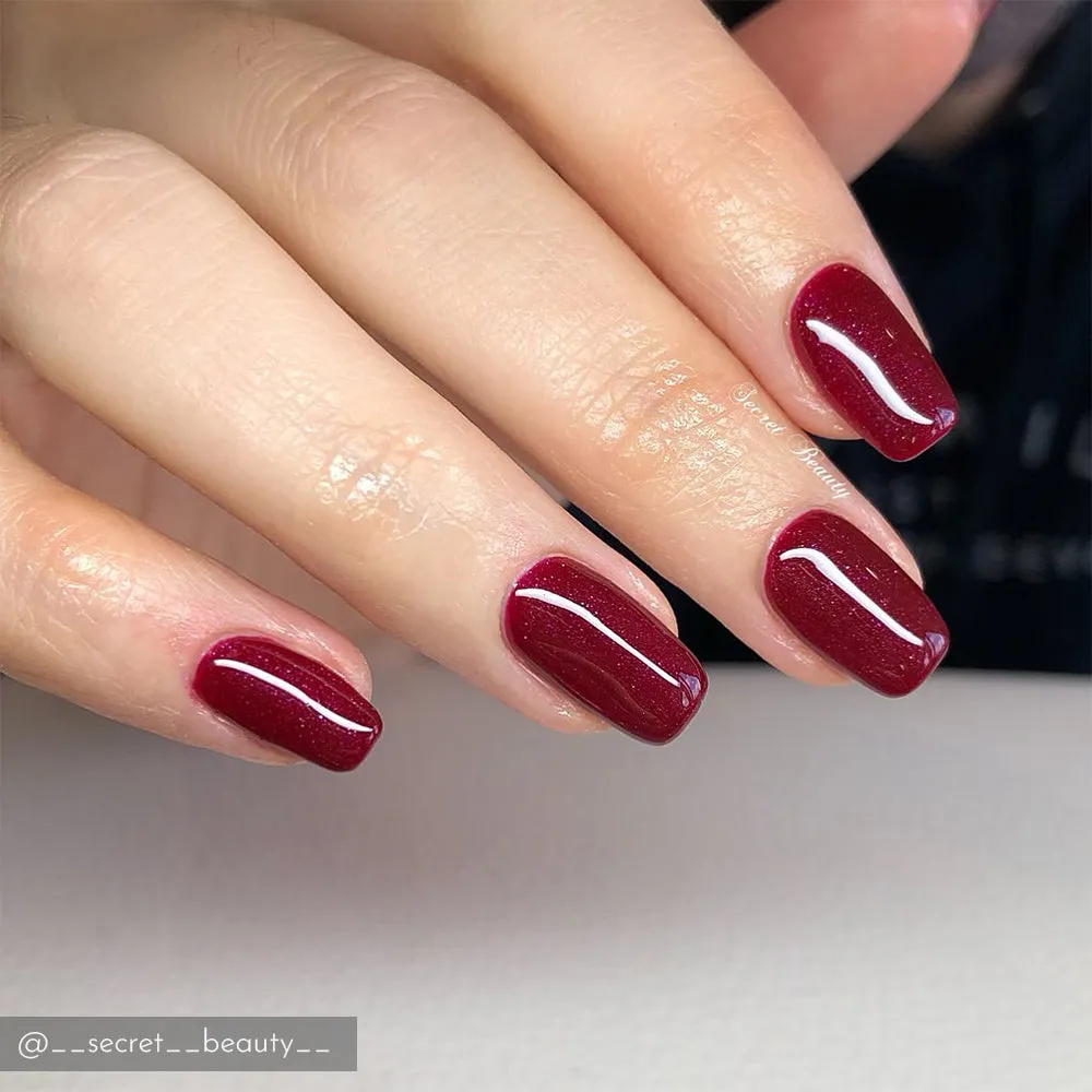 Iz Beauty Pro Colour Bold Crimson IZ955 gellack 4g skimrande