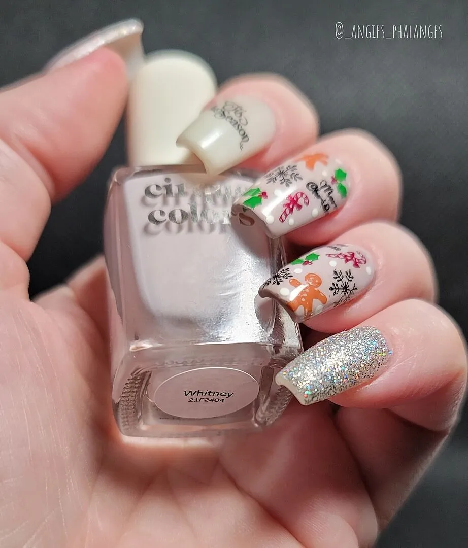 Cirque Colors Whitney nagellack dammig lilarosa crème