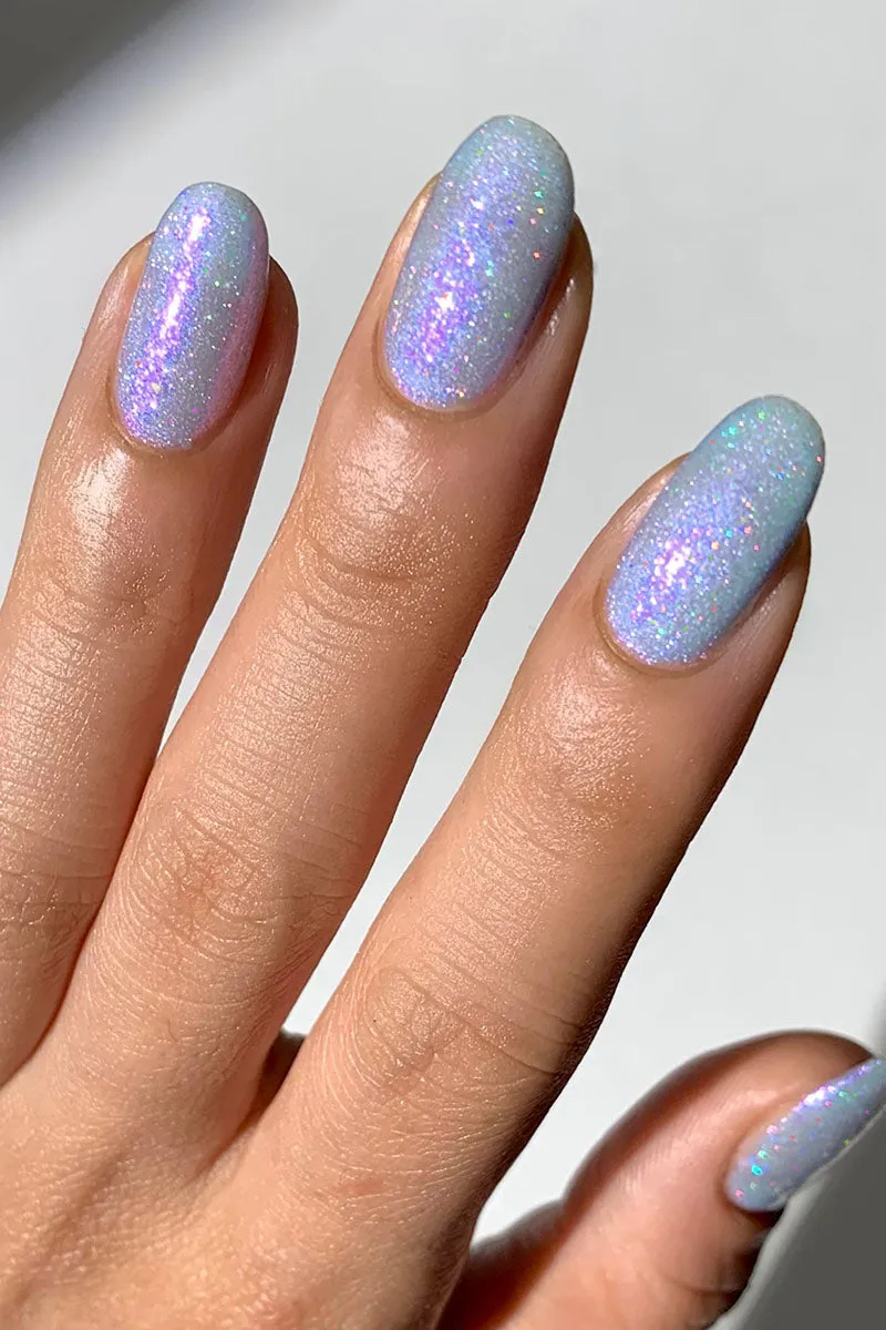 Cirque Colors Spoonful of Sugar nagellack blå holo shimmer