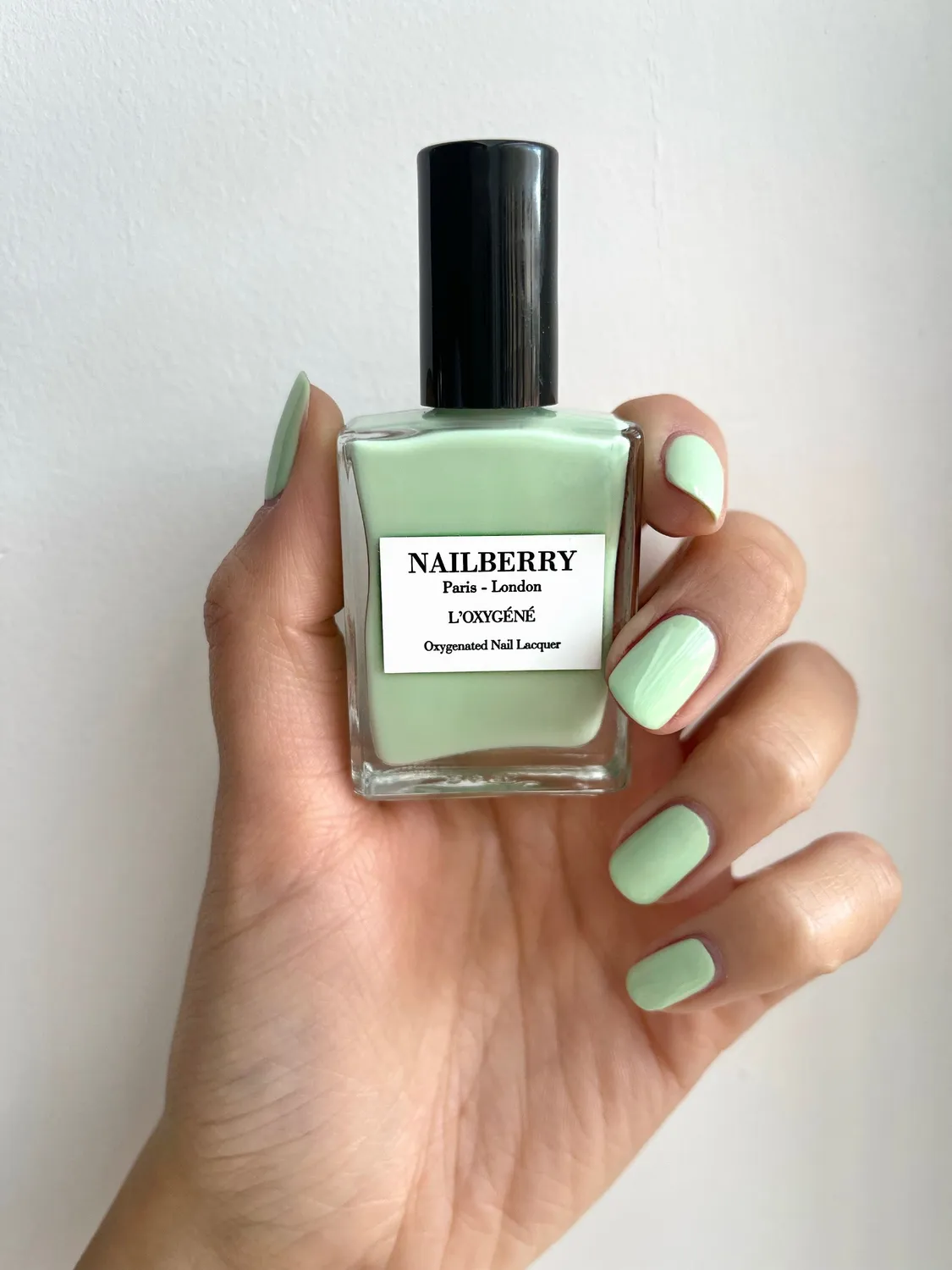 Nailberry Minty Fresh nagellack 14ml pastellgrön