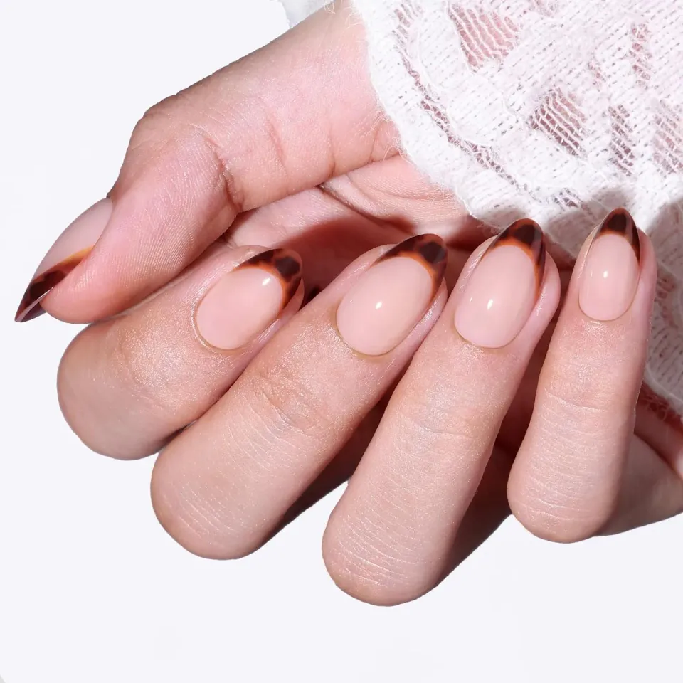 Modelones Leopard French Tip lösnaglar almond 32-pack leopard