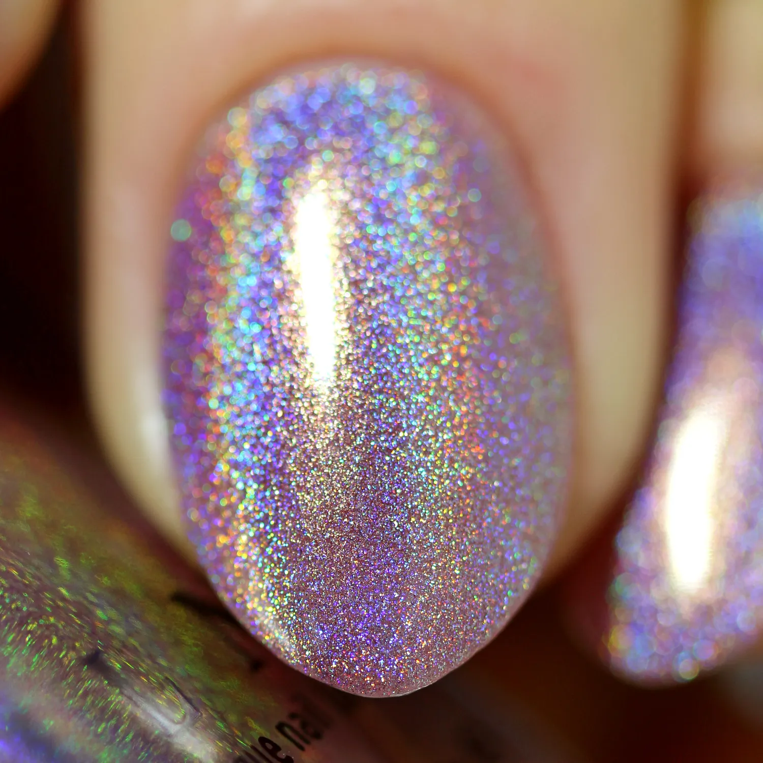 ILNP Get Cozy nagellack ljusrosa holografisk