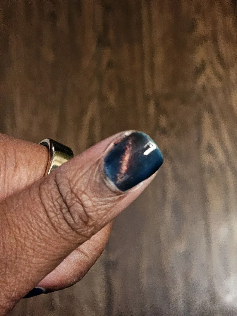 Cirque Colors Castle in the Sky nagellack magnetisk teal