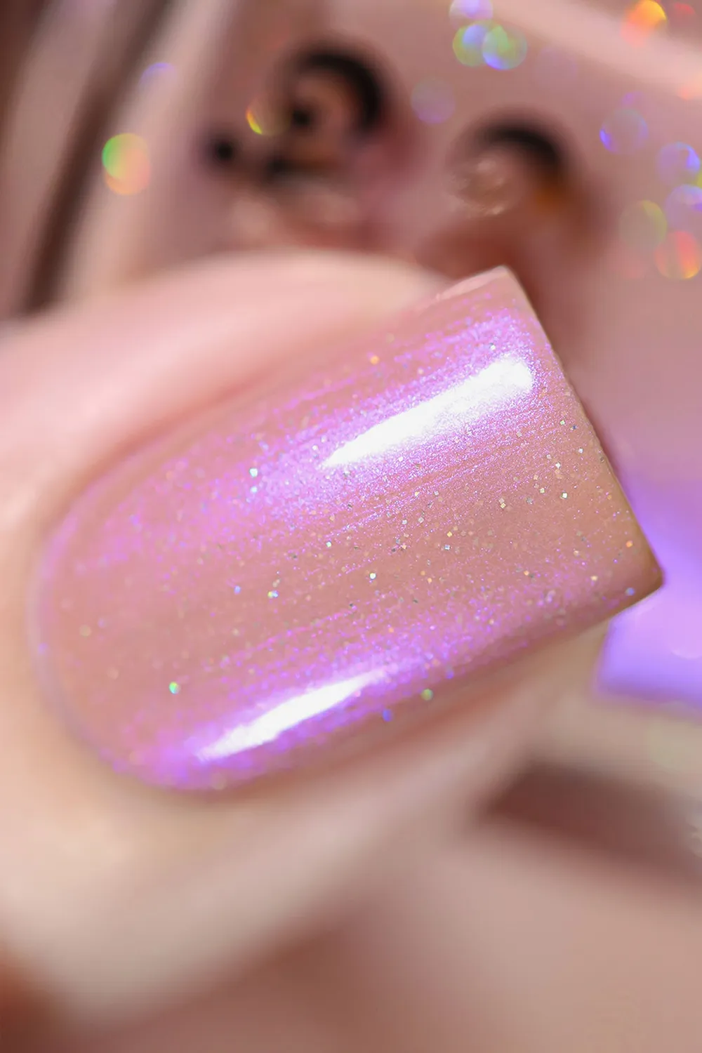 Cirque Colors Reverie nagellack mauve hologlitter