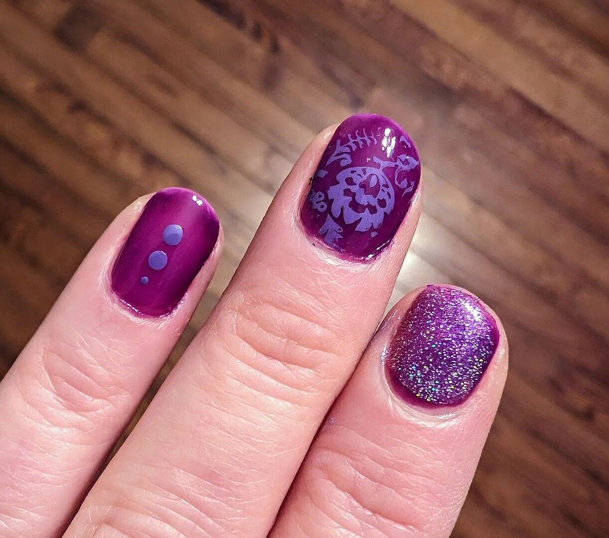 Cirque Colors Enchanted nagellack thermal lila