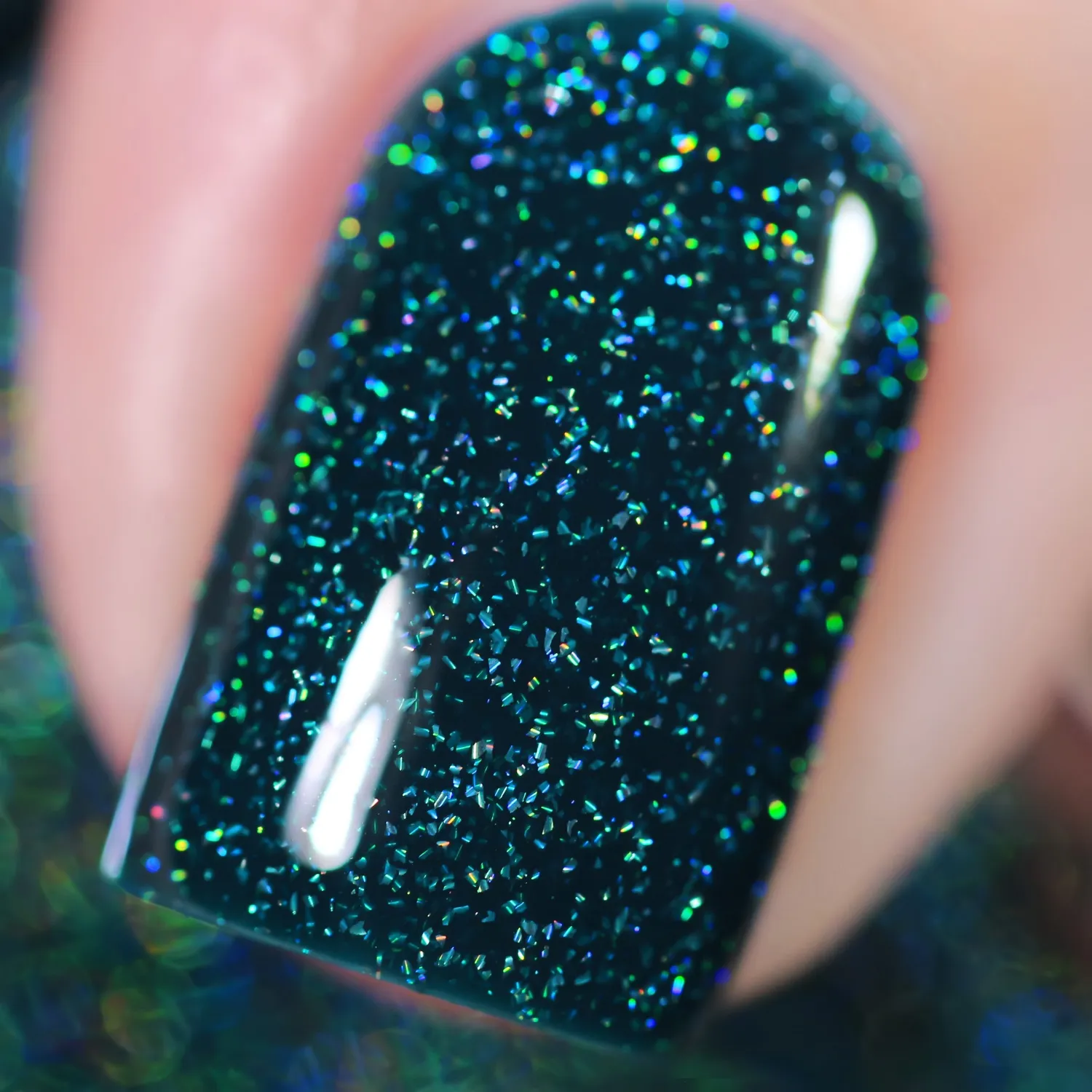 ILNP Cheers nagellack mörkgrönt holografiskt