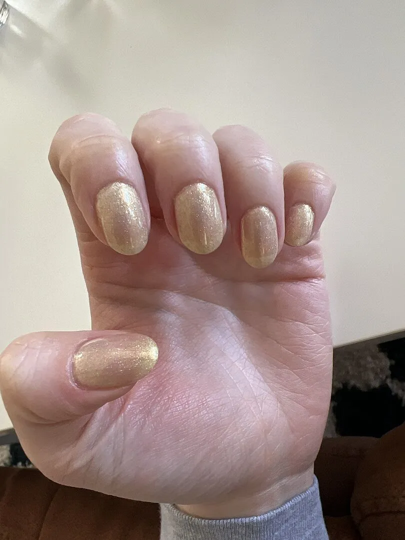 Cirque Colors Radiant Realm nagellack guld holographic