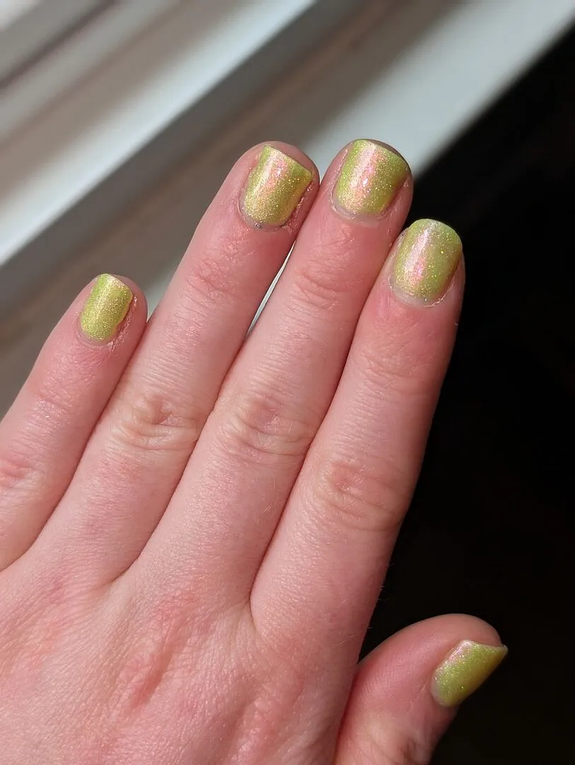 Cirque Colors You Tart nagellack holografisk syrgrön
