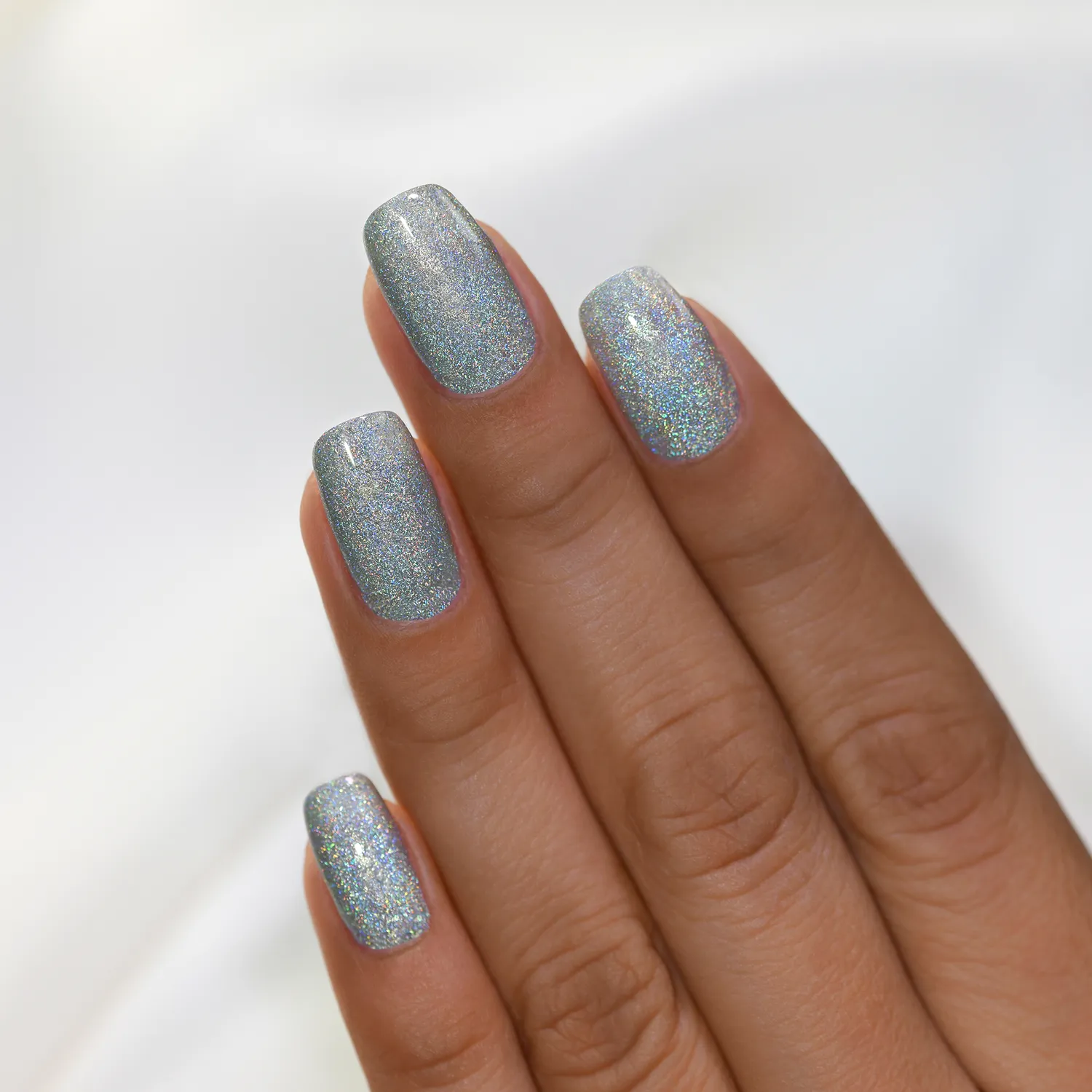 ILNP Ever After Sage nagellack holografisk grön