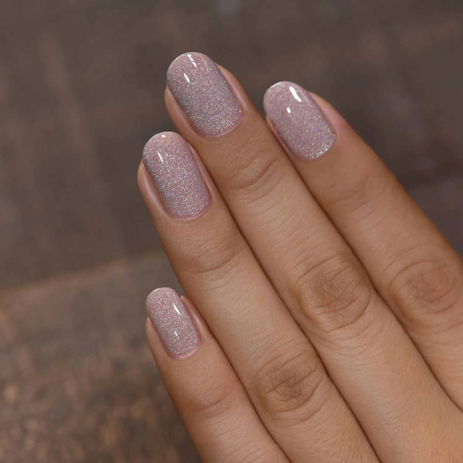 ILNP Prancer nagellack beige nude holografiskt