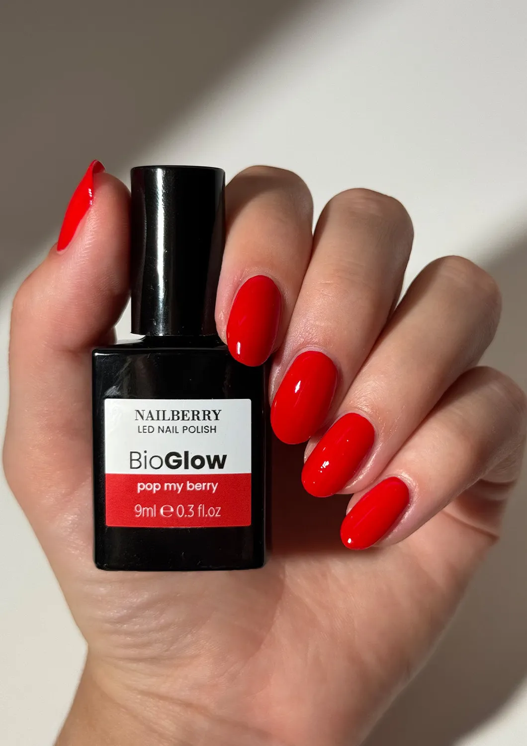 Nailberry BioGlow Pop My Berry nagellack 9ml orangeröd