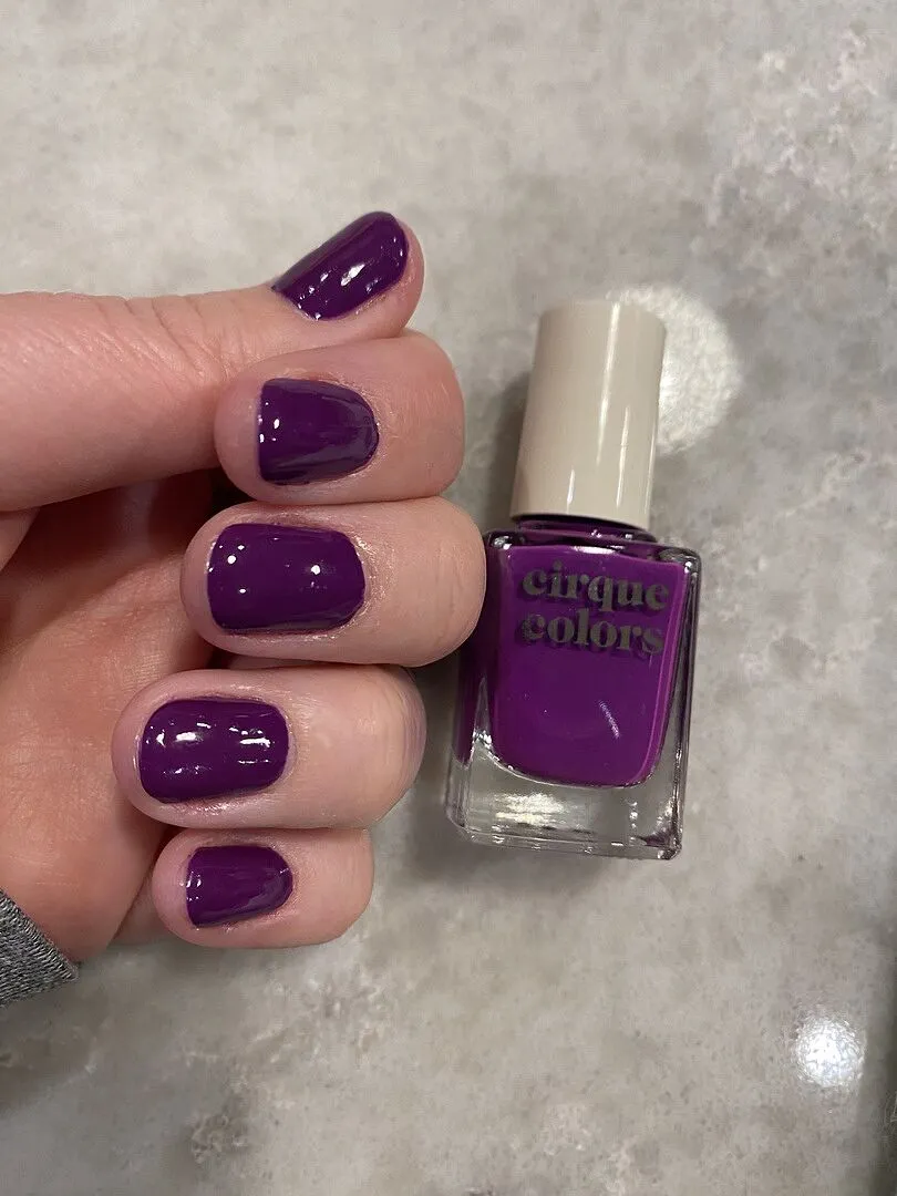Cirque Drama Queen nagellack neon lila-magenta