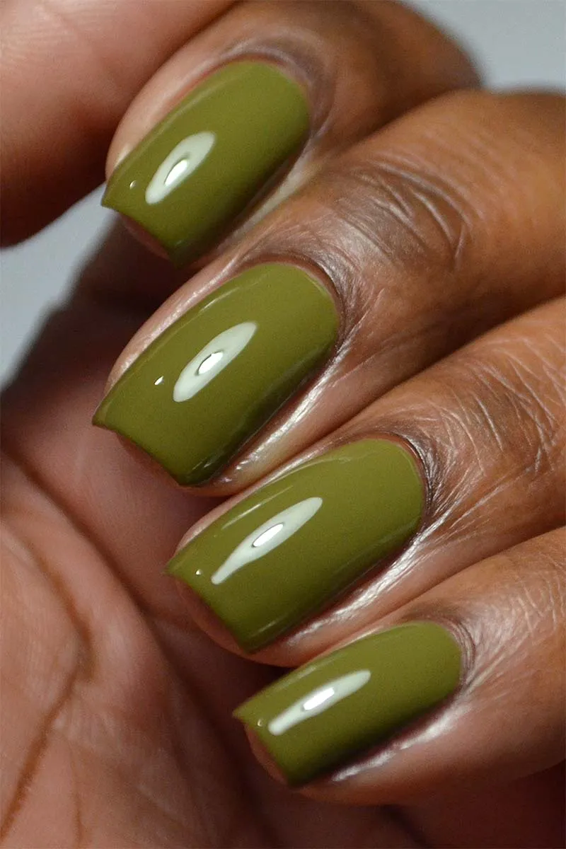 Cirque Colors Wall St nagellack olivgrön crème