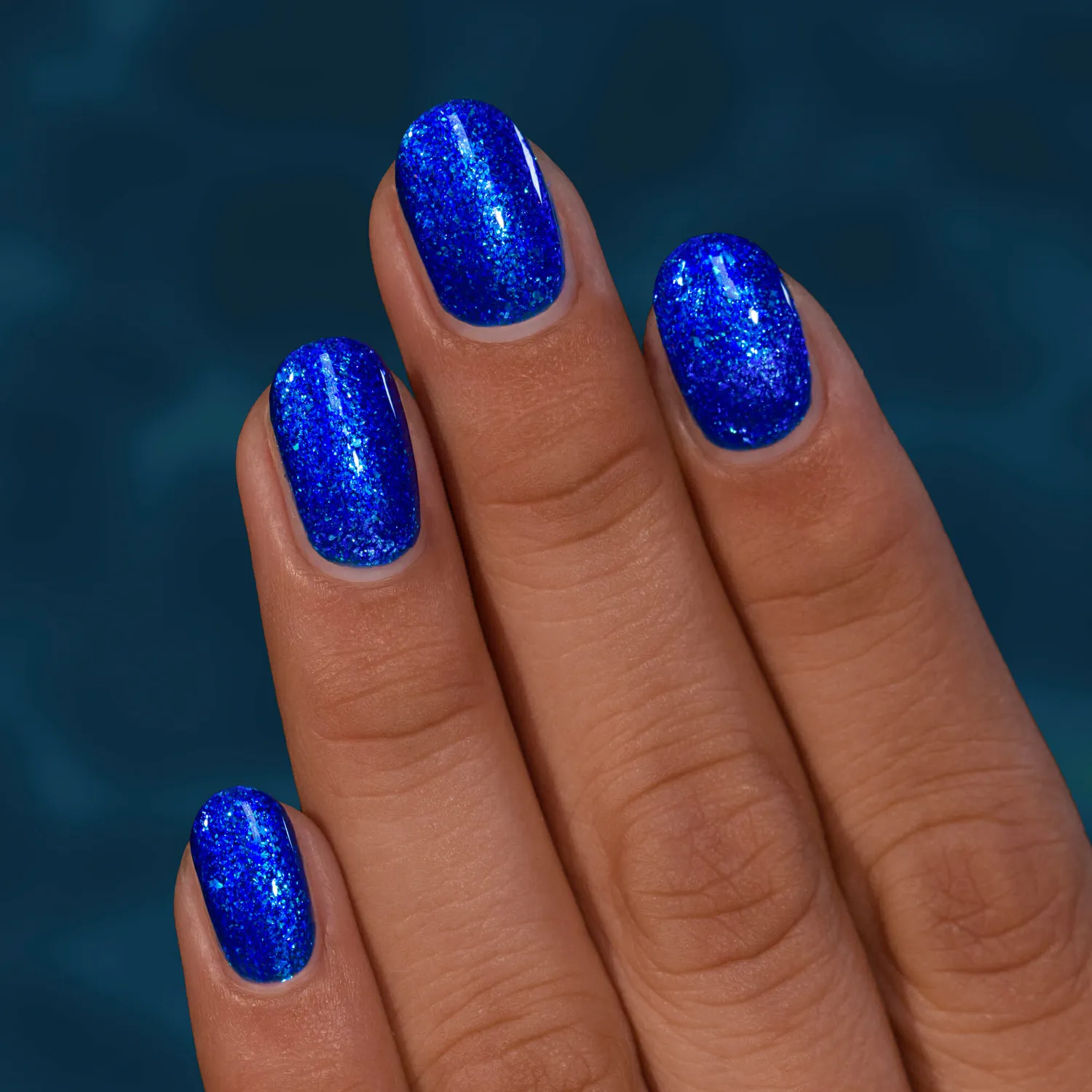 ILNP Sea Glass nagellack koboltblått shimmer