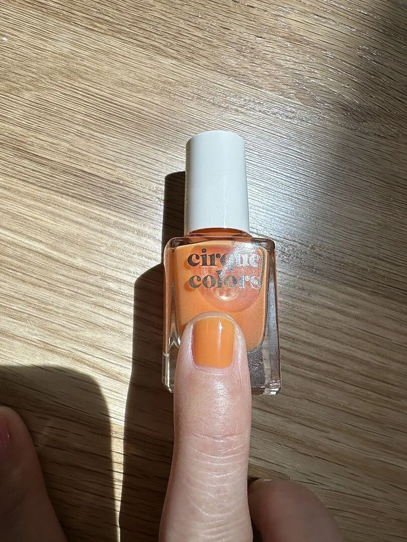 Cirque Colors Saffron Jelly nagellack transparent orange