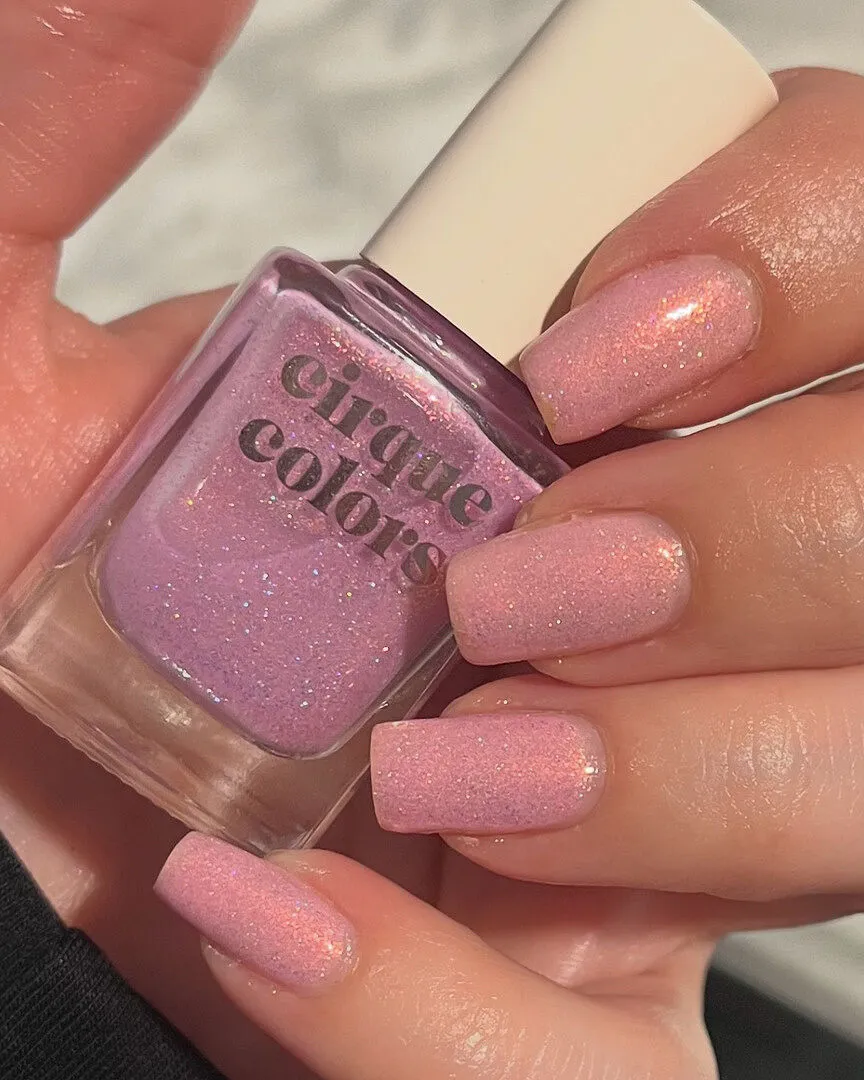 Cirque Colors Marionette nagellack pastellrosa holografisk
