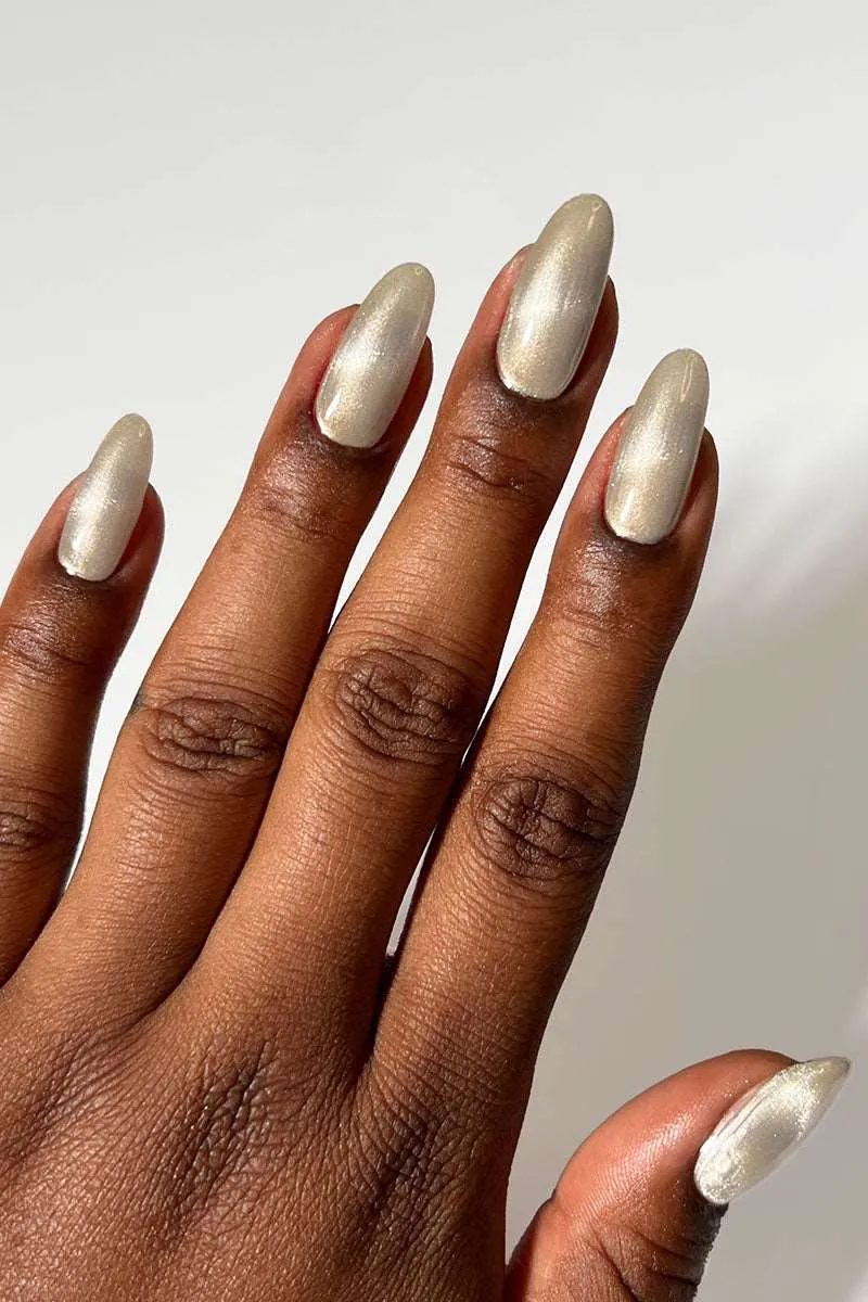 Cirque Colors Mother of Pearl nagellack magnetisk pärlemor